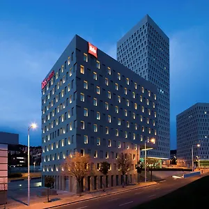 2* Otel Ibis Barcelona Santa Coloma